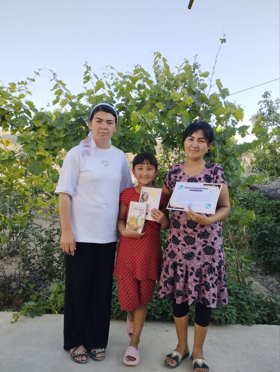 Yosh ijodkor Munisa Suyunovaning she`riy kitobchasi taqdim qilindi.